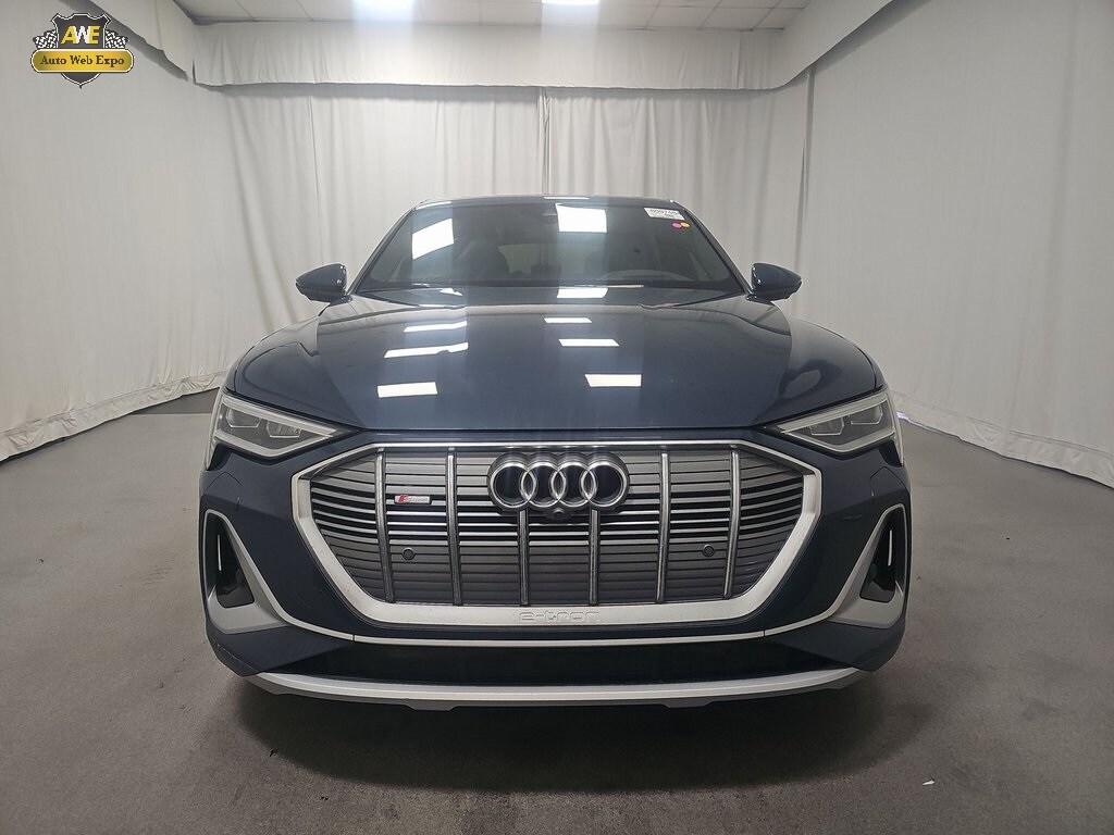 2020 Audi e-tron Prestige Sportback photo 2