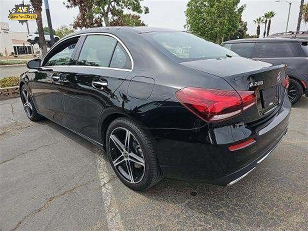 2019 Mercedes Benz A 220 photo 3