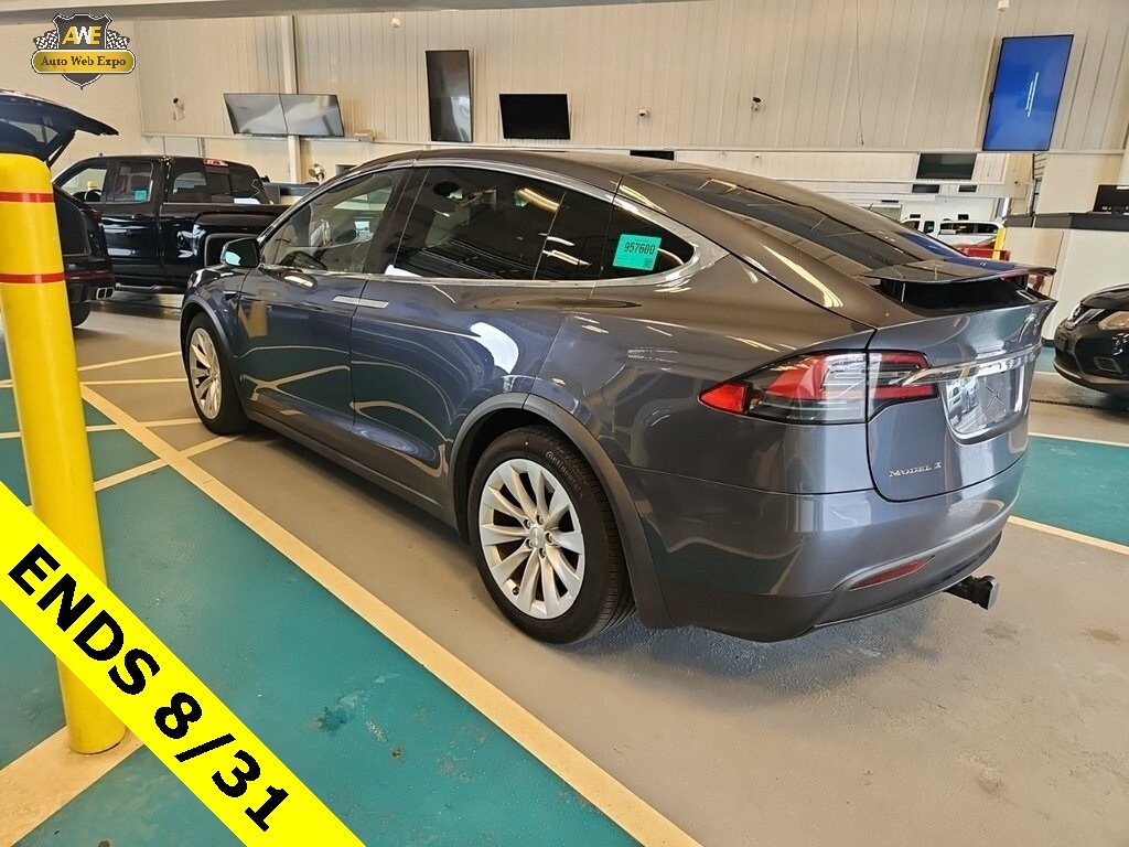 2017 Tesla Model X 100D photo 4
