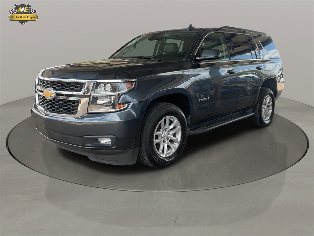 2020 Chevrolet Tahoe LT photo 3