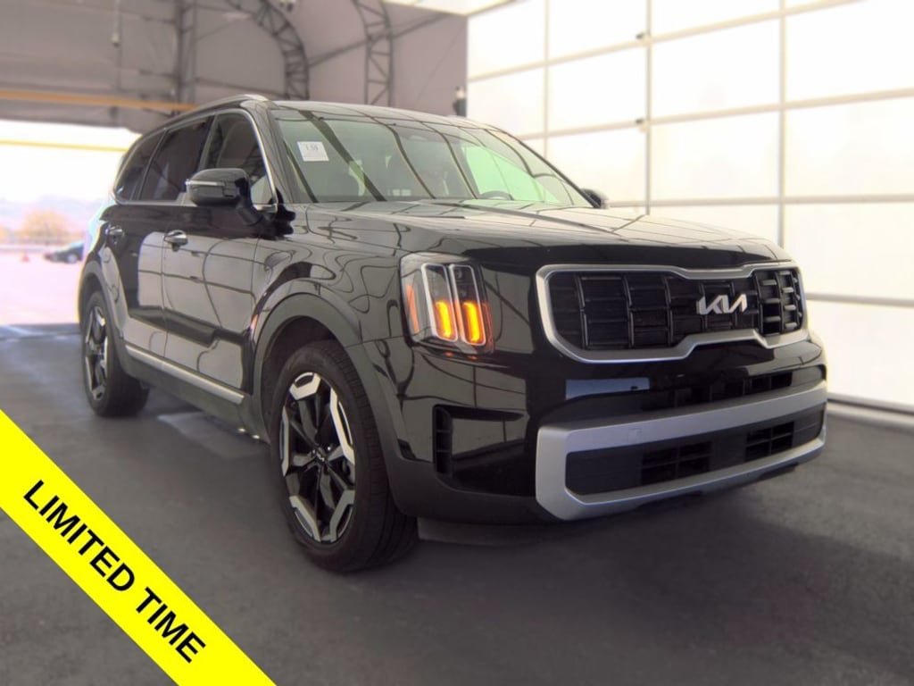 Used 2025 Kia Telluride S SUV