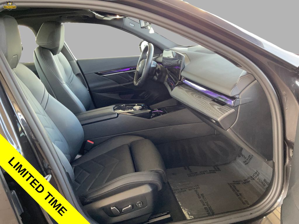 2026 BMW i5 40 - Photo 22