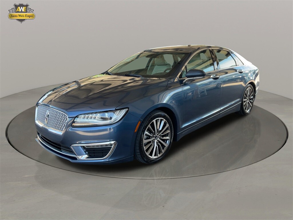2019 Lincoln MKZ Hybrid Reserve photo 3