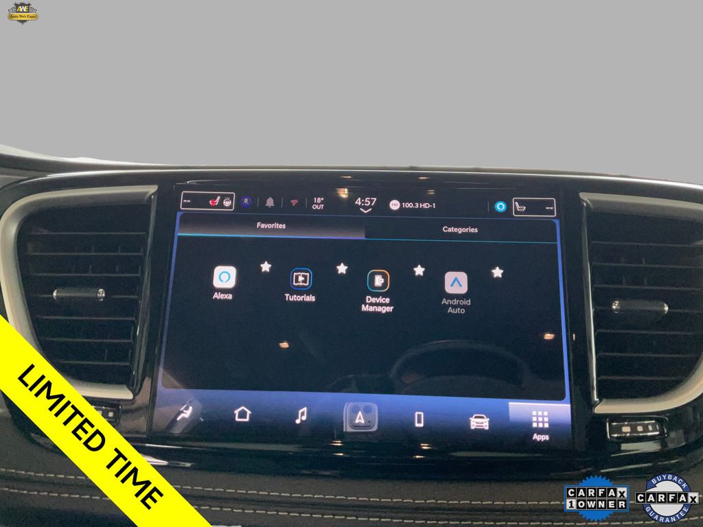 2024 Chrysler Pacifica PHEV Select - Photo 32