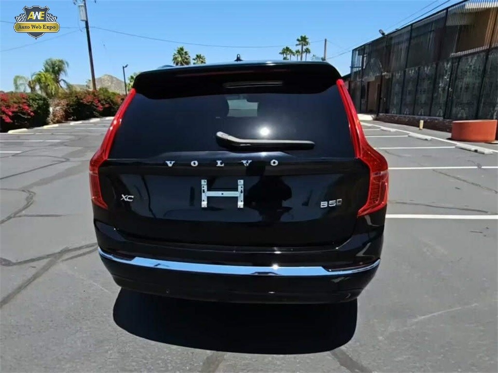 2023 Volvo XC90 B5 Plus photo 4