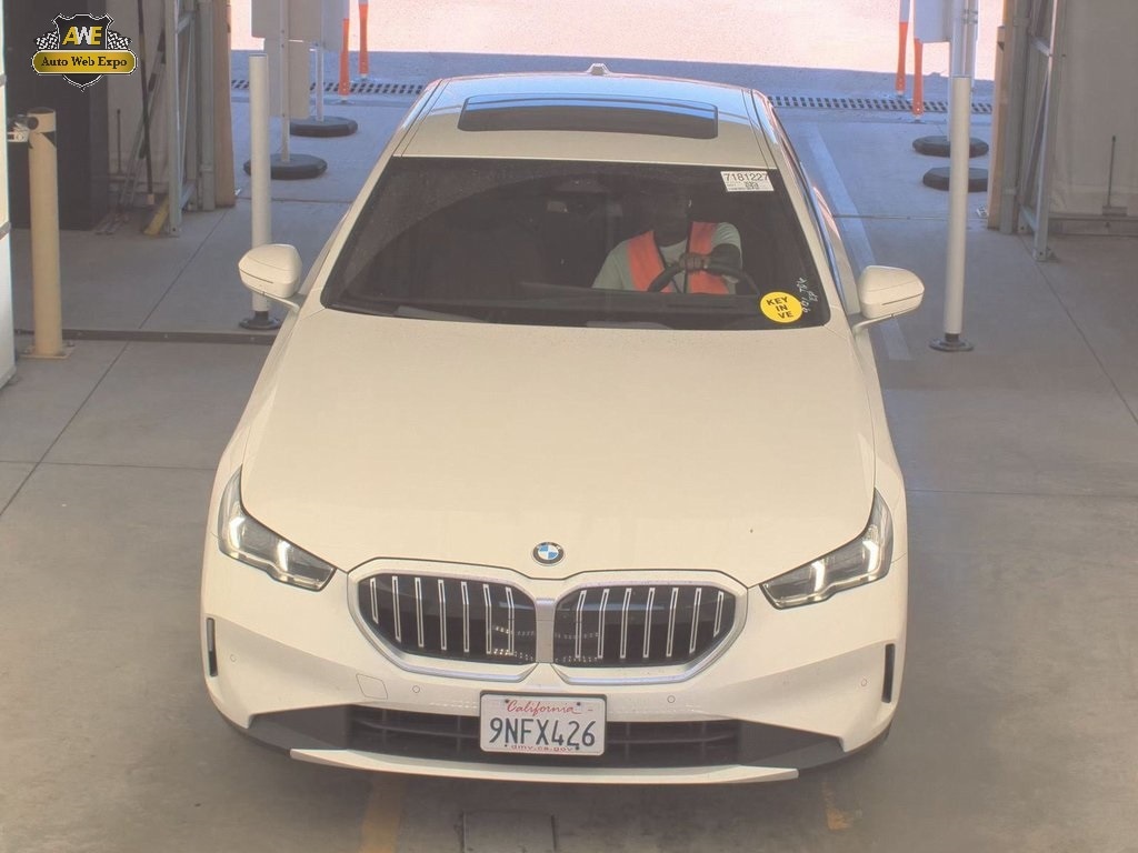 Used 2025 BMW 5 Series 530i /PREMIUM PACKAGE Sedan