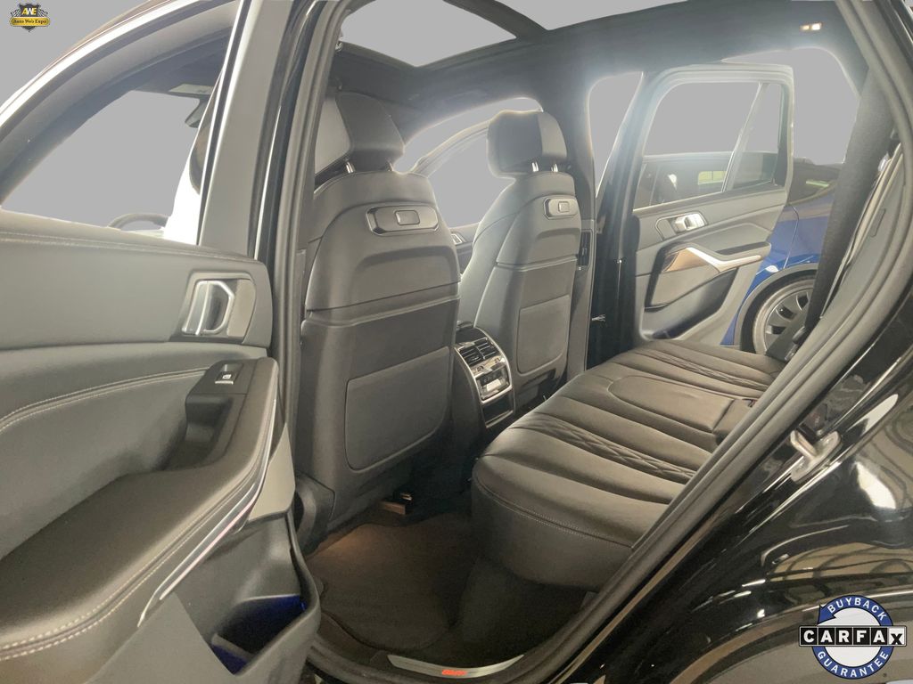 2025 BMW X5 50e - Photo 13