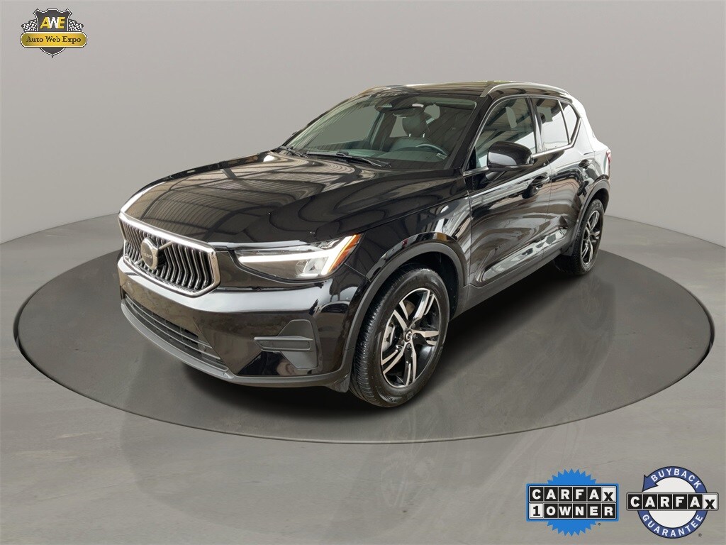 2024 Volvo XC40 Core photo 3