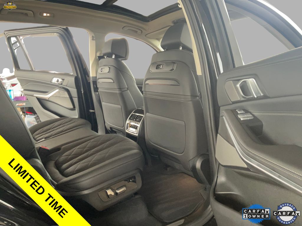 2023 BMW X7 40i - Photo 18