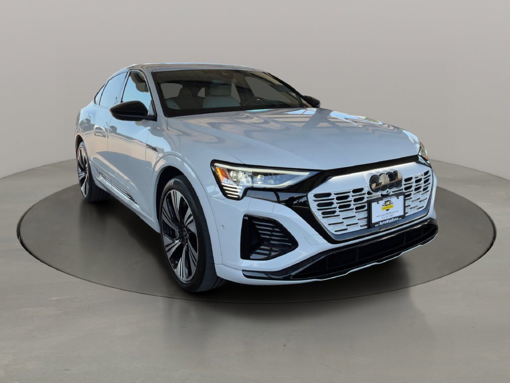 2024 Audi Q8 Sportback e-tron