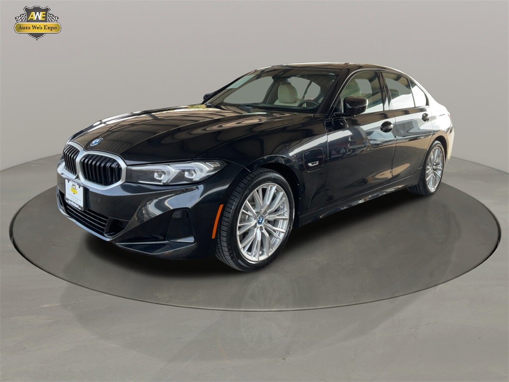 2023 Bmw 330e 3-Series photo 3