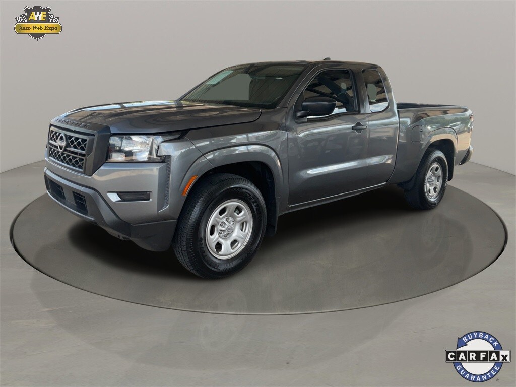2022 Nissan Frontier S photo 2