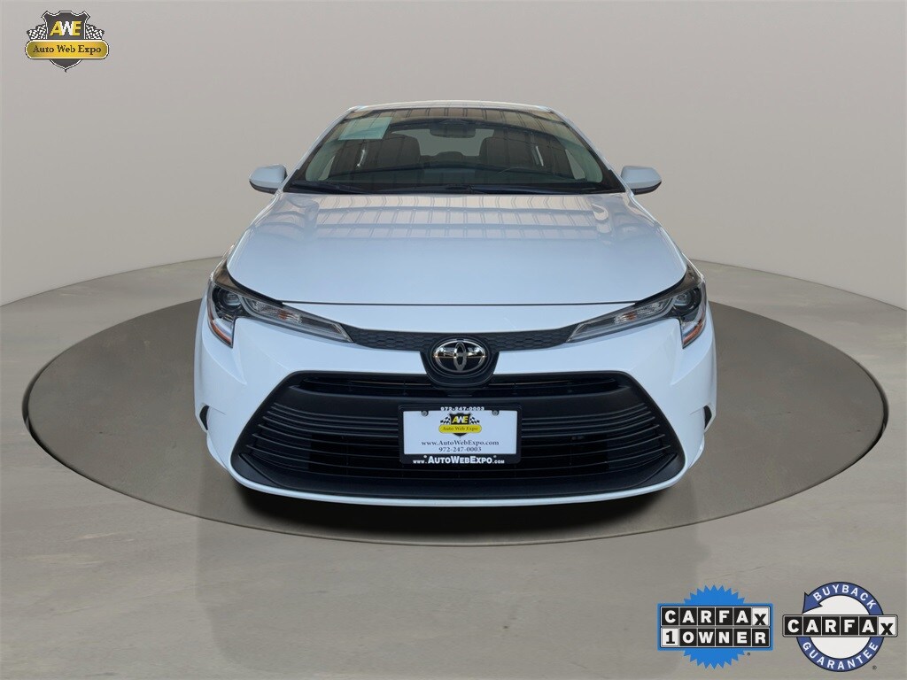 2023 Toyota Corolla LE photo 2
