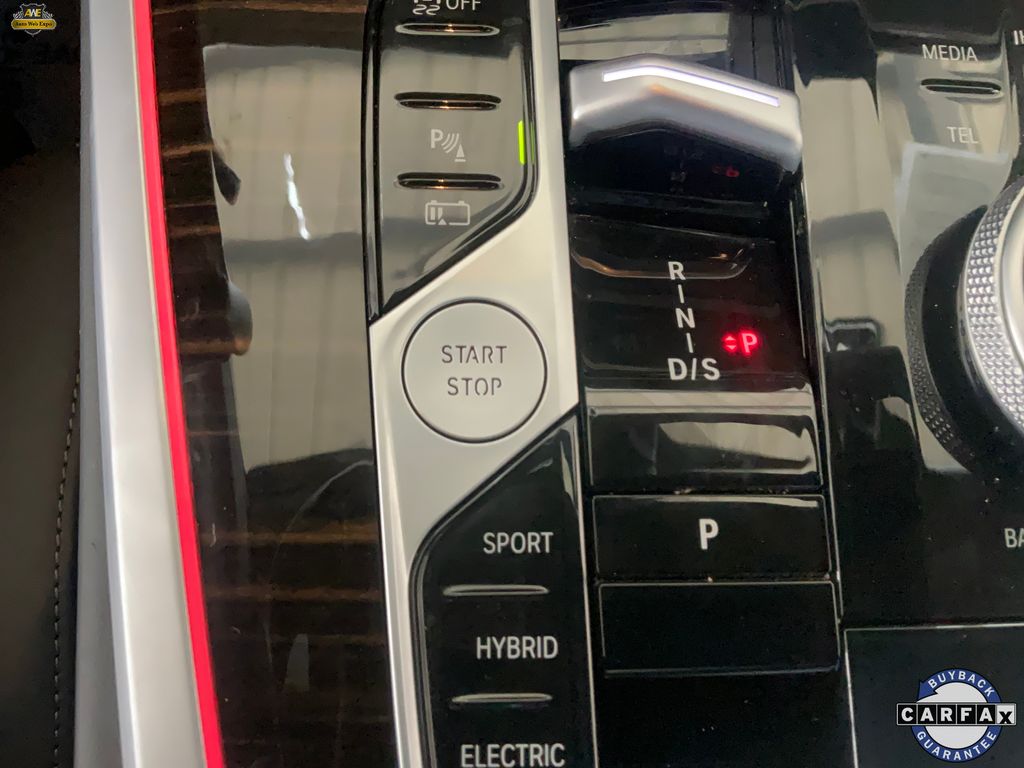 2025 BMW X5 50e - Photo 40