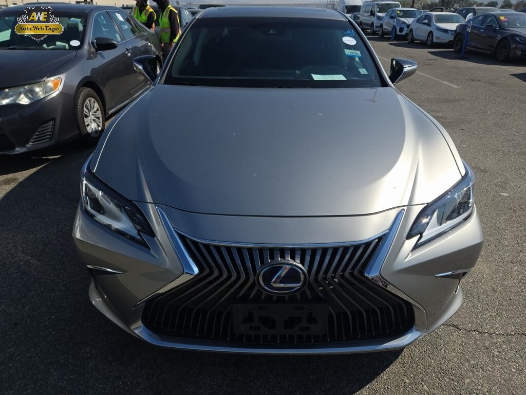 Used 2021 Lexus ES 300h Sedan