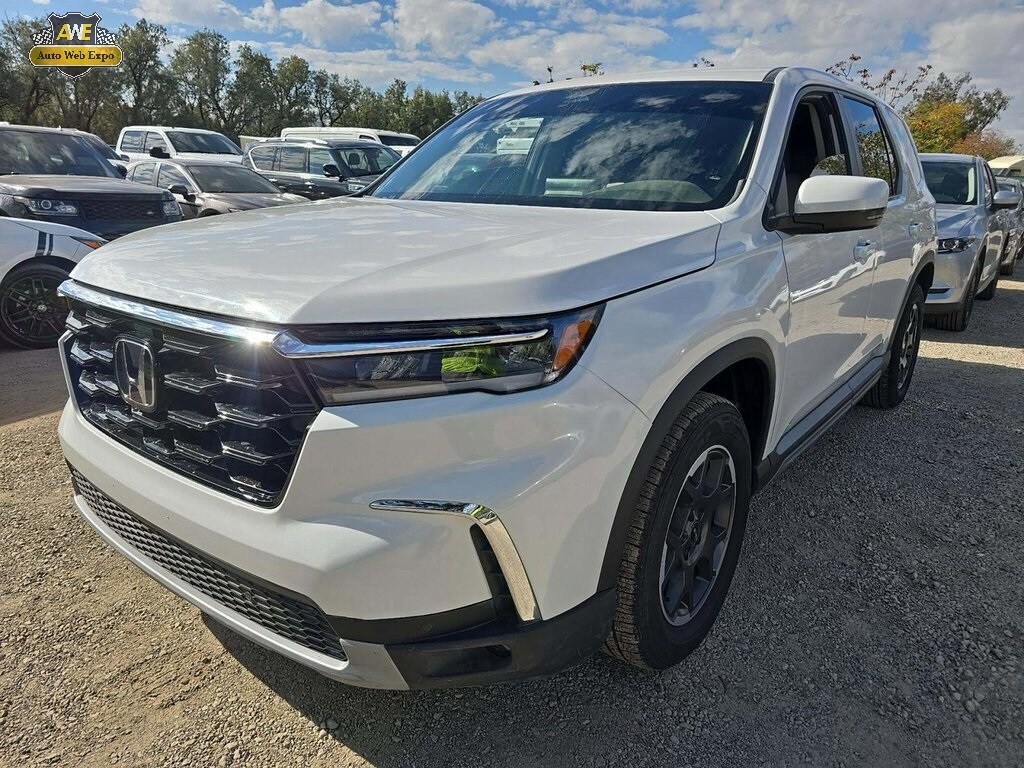 2024 Honda Pilot EX-L photo 2