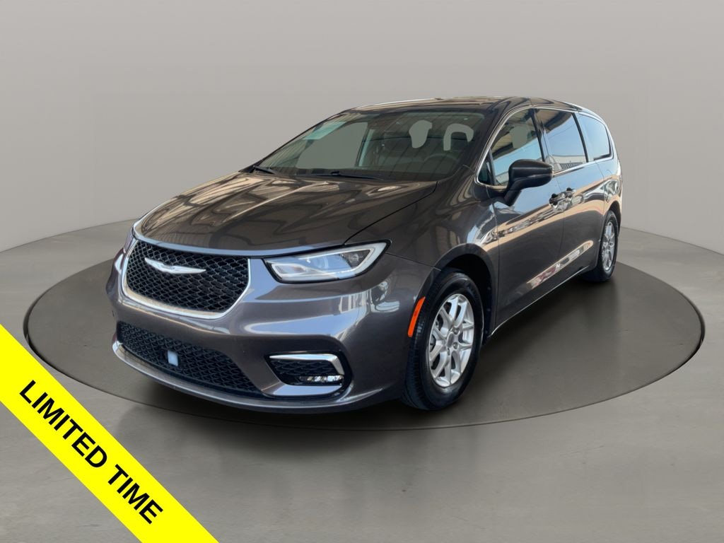 Used 2023 Chrysler Pacifica Touring L Van Passenger Van