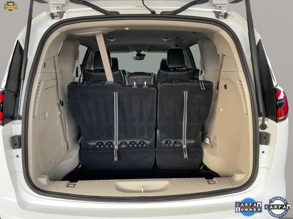 2024 Chrysler Pacifica PHEV Select - Photo 20