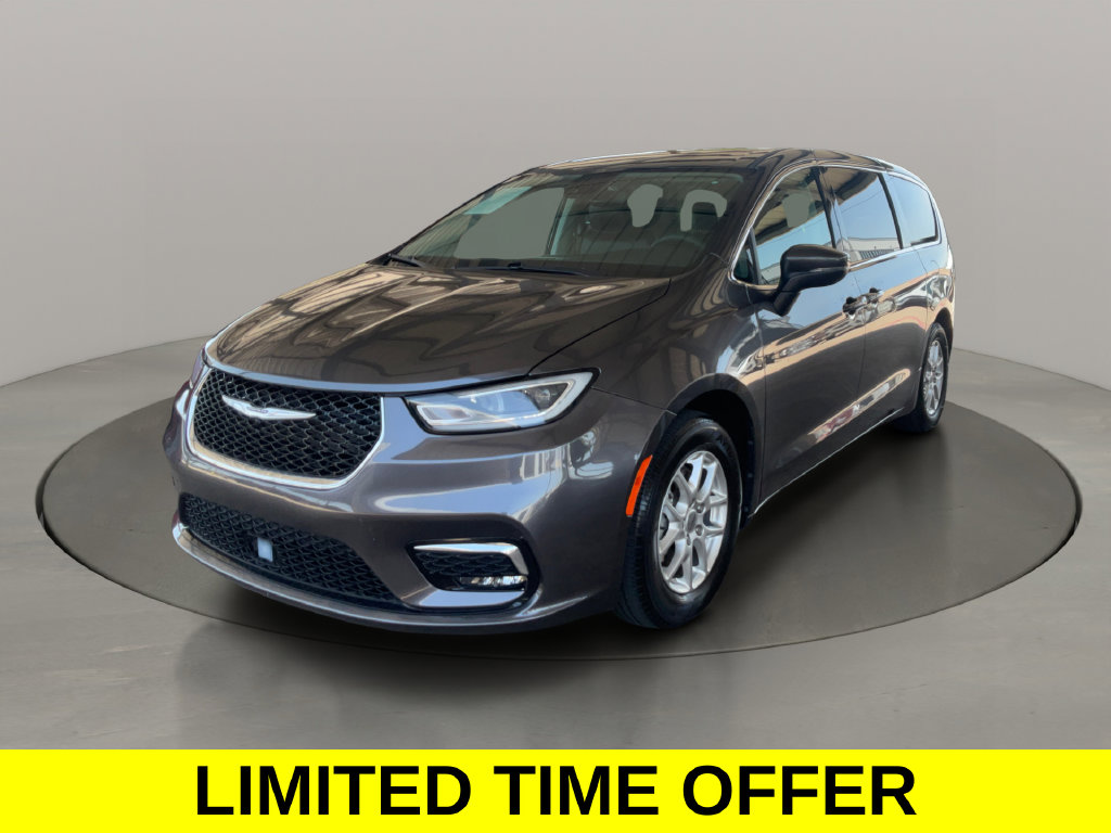 Used 2023 Chrysler Pacifica Touring L Van Passenger Van