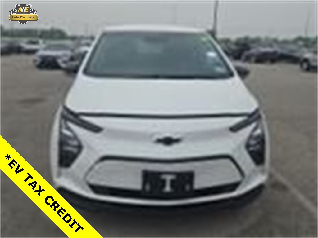 2023 Chevrolet Bolt EV 1LT photo 2