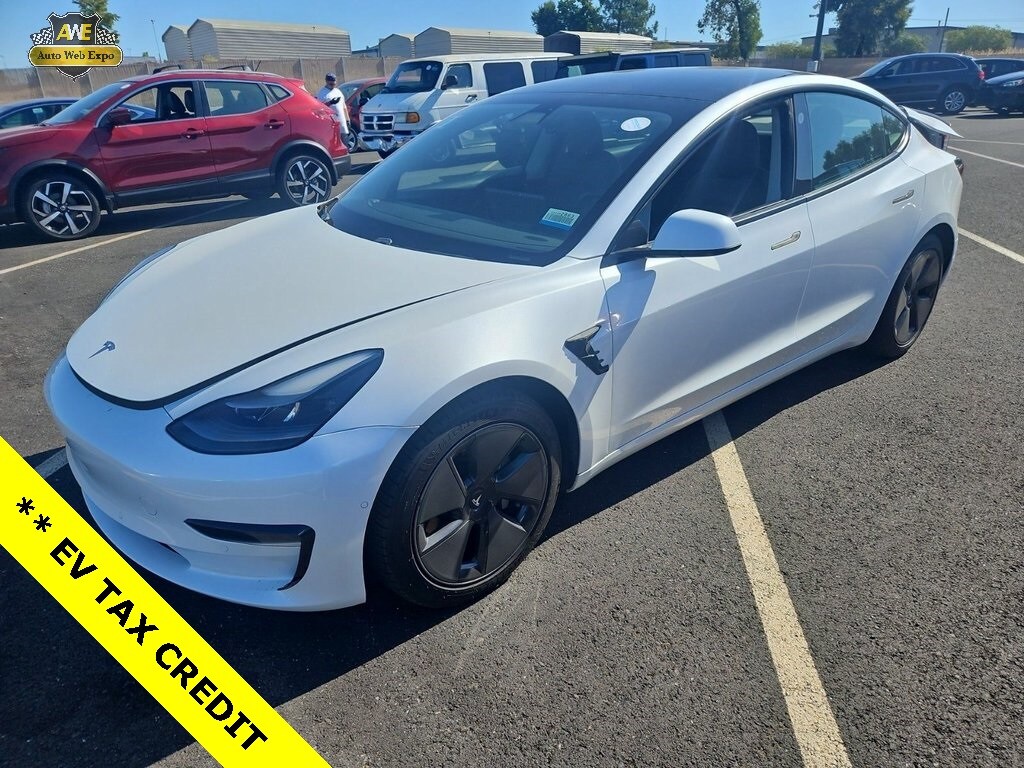 2021 Tesla Model 3 Standard Range Plus photo 2