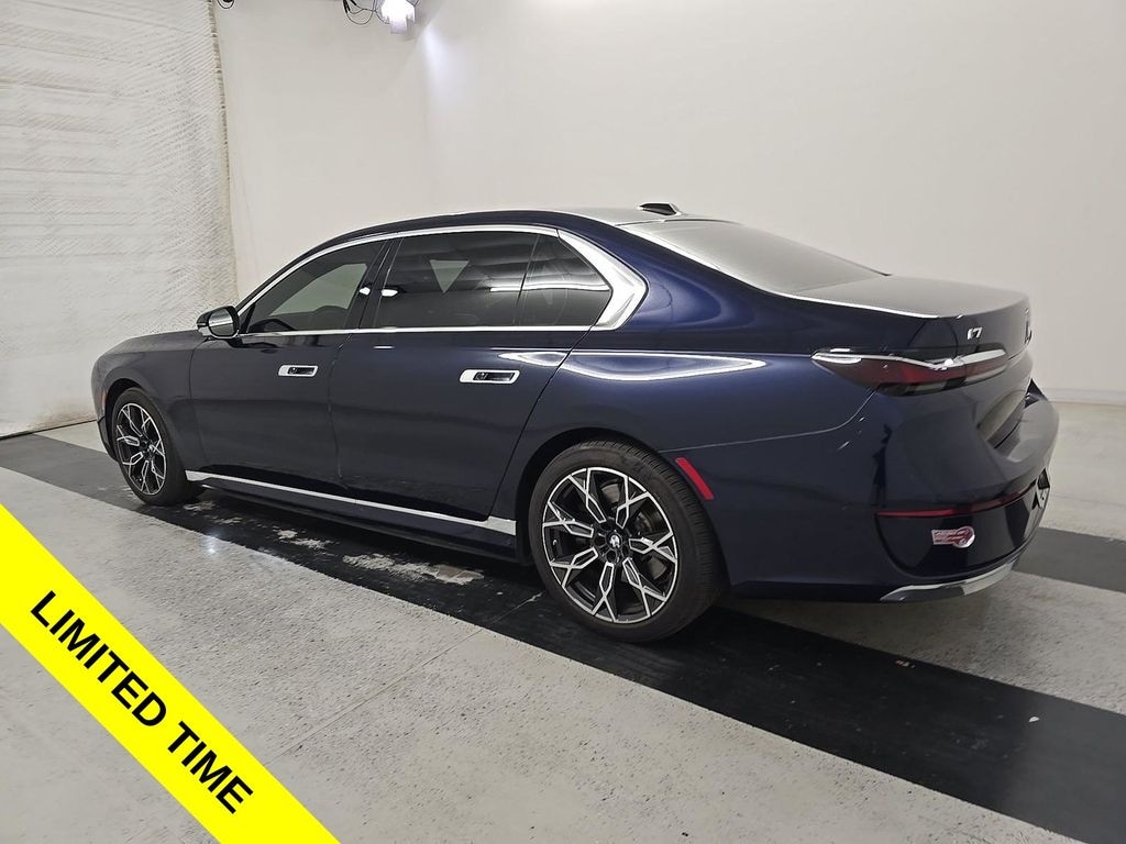 Used 2024 BMW i7 xDrive60 /REAR LOUNGE SEATS /PREMIUM SOUND /$148K Sedan