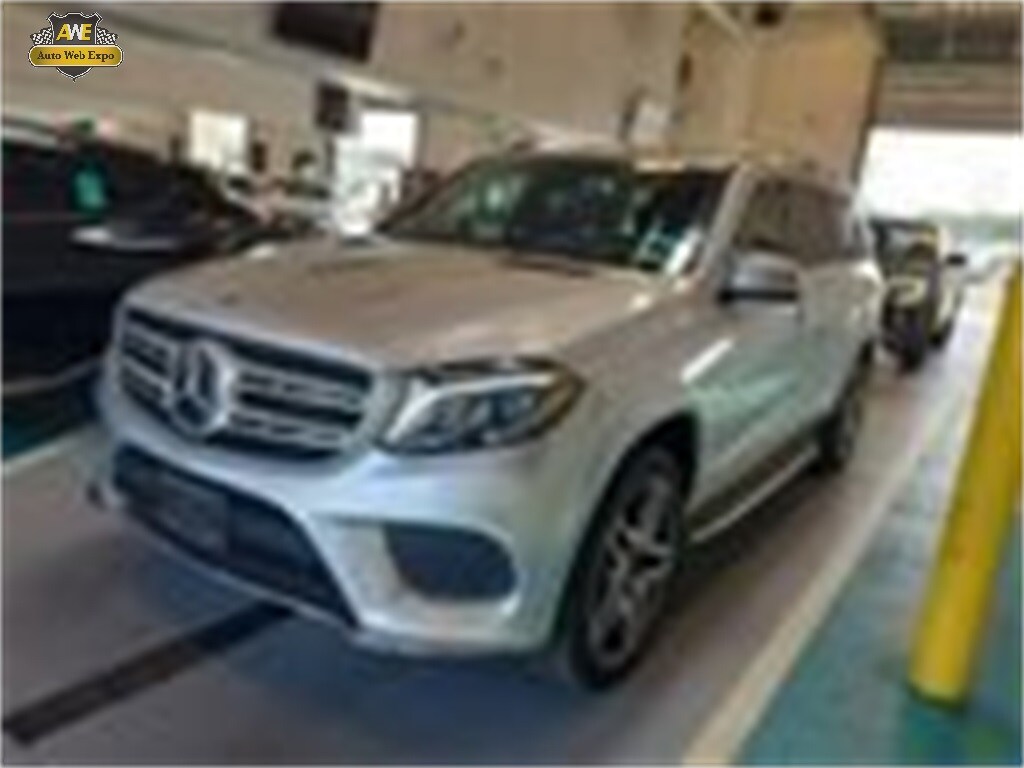 2017 Mercedes Benz GLS 550 4MATIC photo 2
