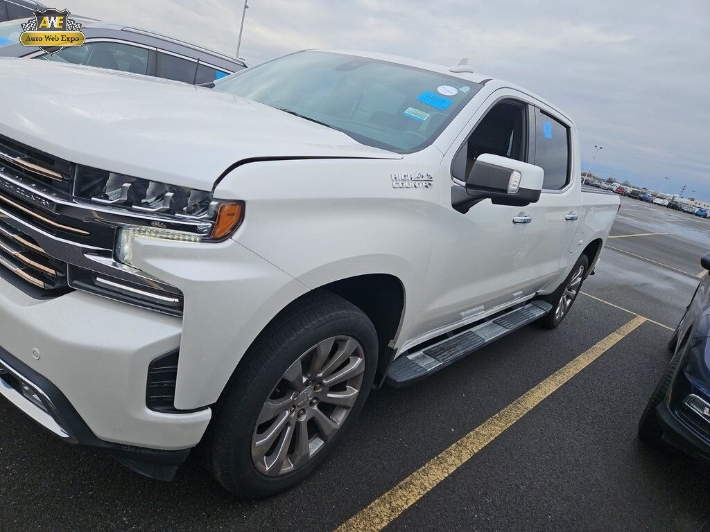 2021 Chevrolet Silverado 1500 High Country photo 3