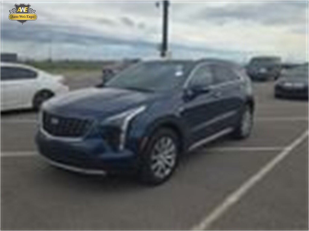2021 Cadillac XT4 Premium Luxury photo 3