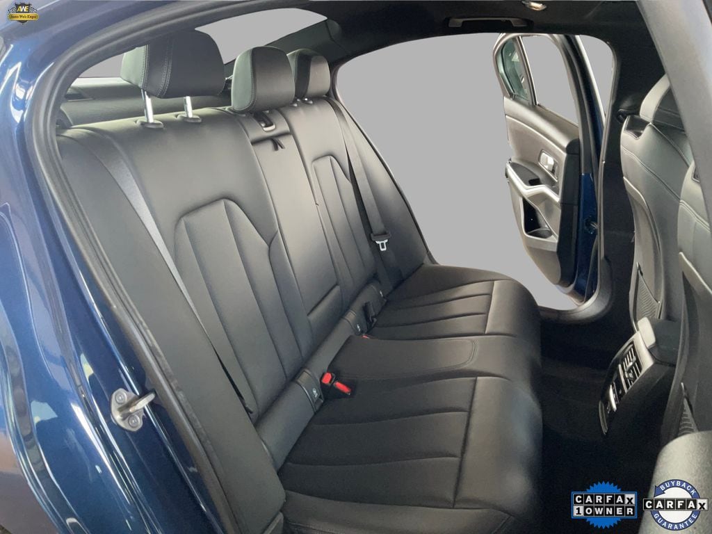 2022 BMW 3 Series 330i - Photo 19