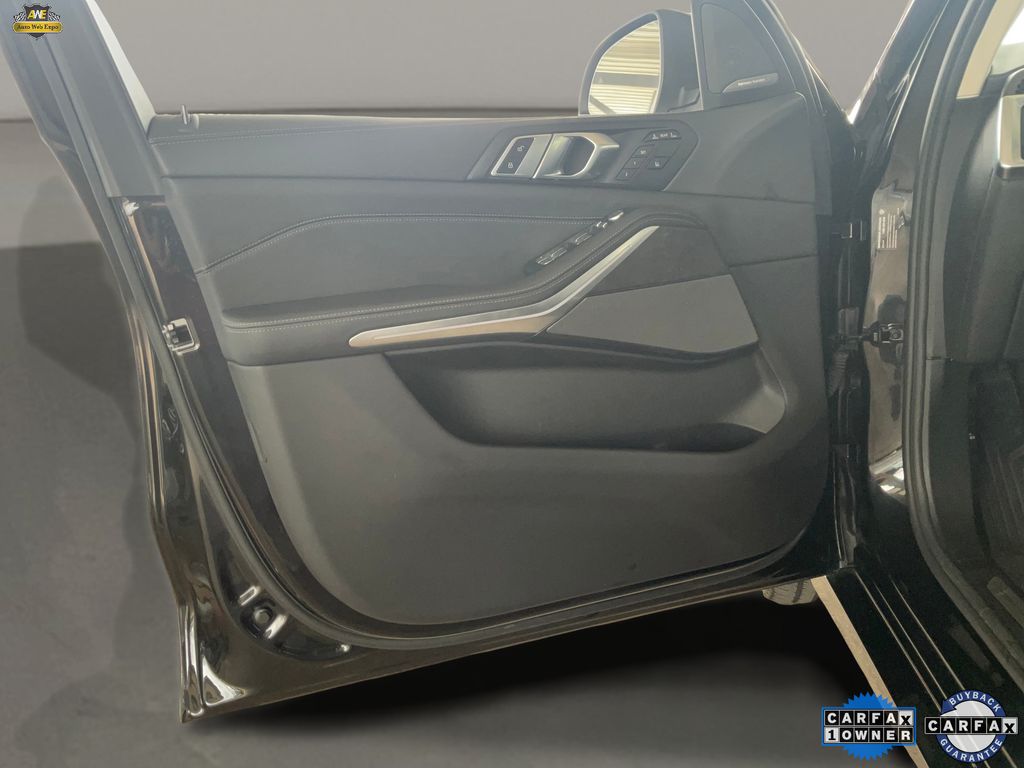 2023 BMW X7 40i - Photo 8