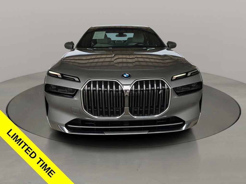 Used 2023 BMW i7 xDrive60 /DRIVING ASSIST PRO /PARK ASSIST /$124K M Sedan