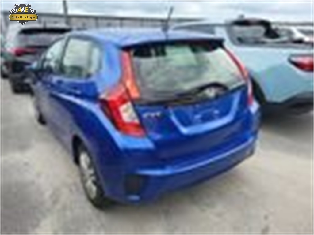 2016 Honda Fit LX photo 3