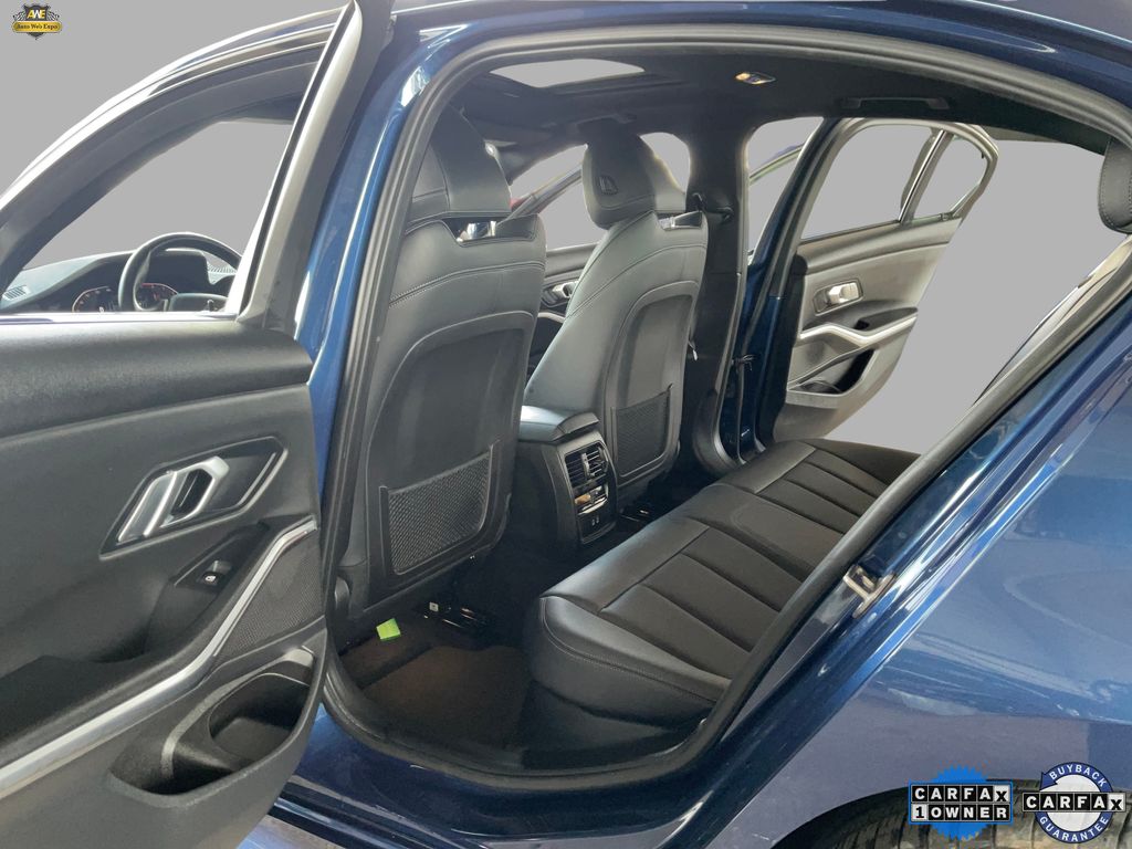 2022 BMW 3 Series 330i - Photo 13