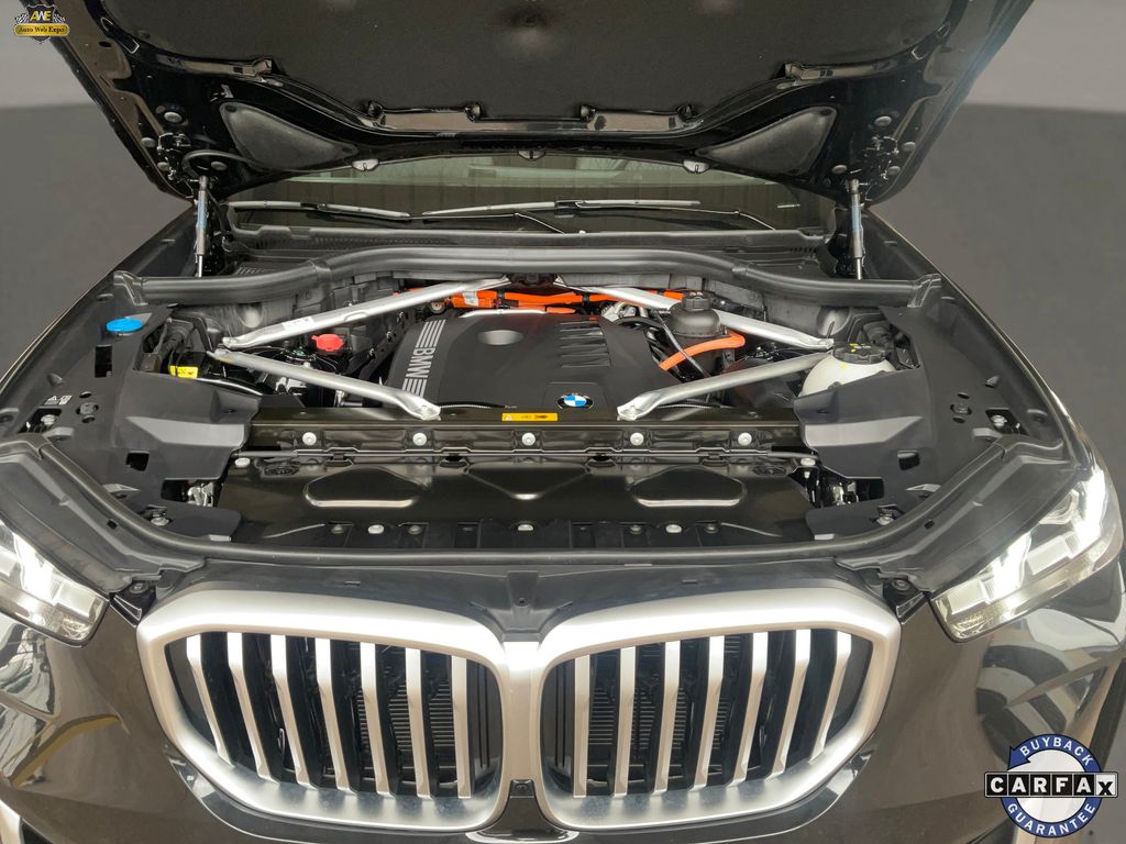 2025 BMW X5 50e - Photo 51