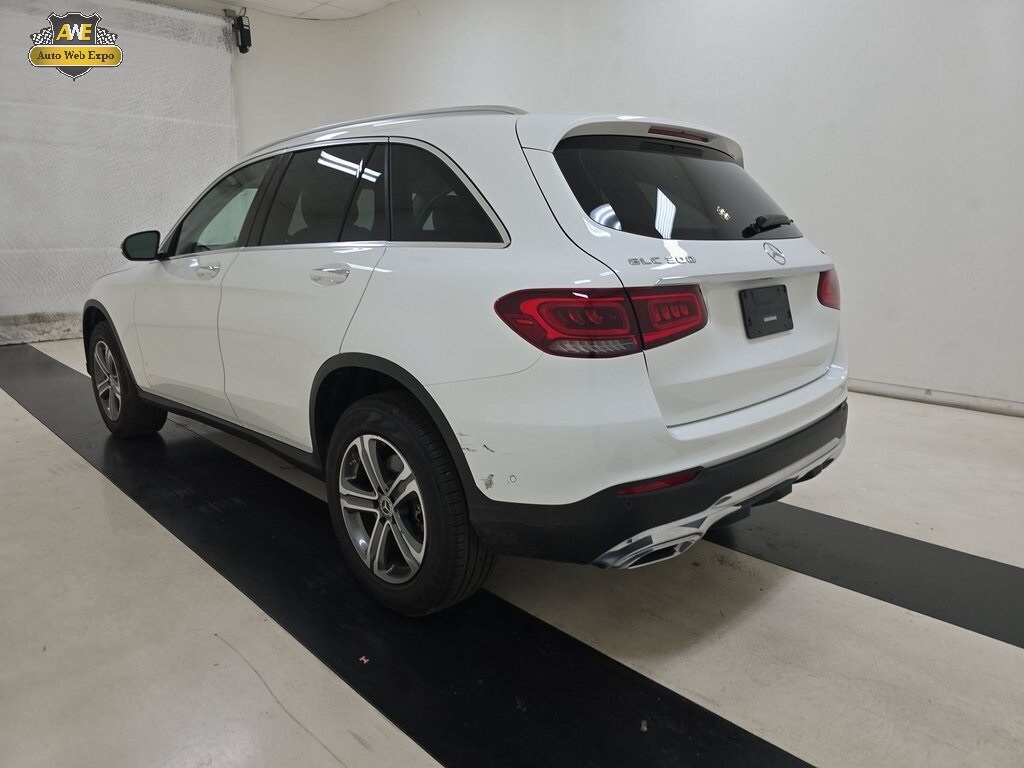 2022 Mercedes Benz GLC 300 4MATIC photo 3