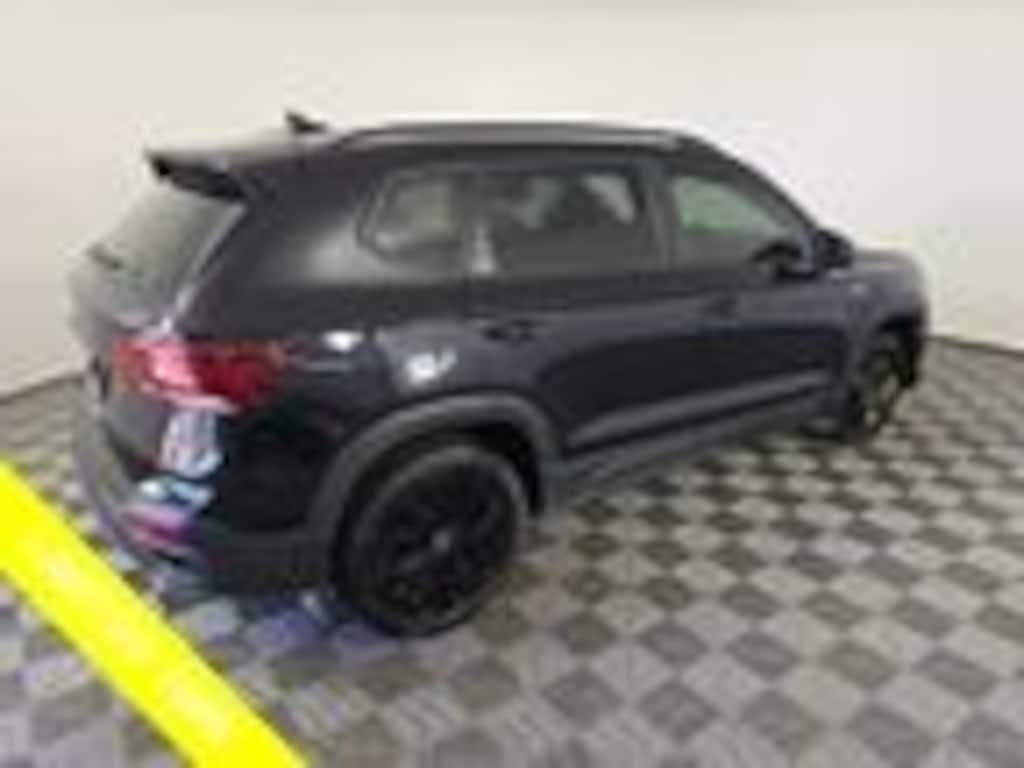 Used 2024 Volkswagen Taos 1.5T SE Black SUV