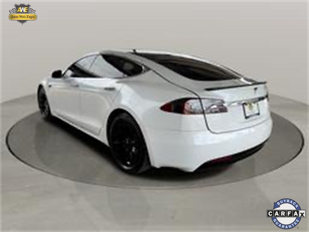 2020 Tesla Model S Long Range photo 3