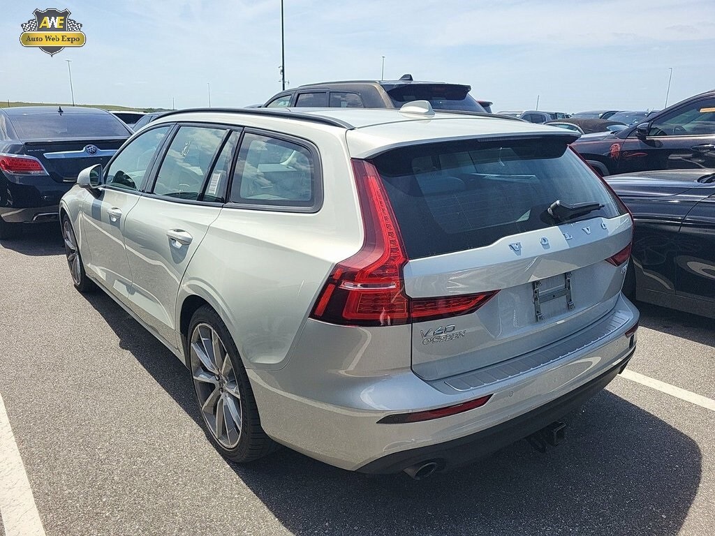 2020 Volvo V60 T5 photo 4
