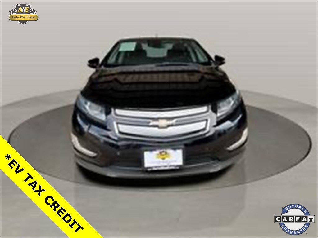 2015 Chevrolet Volt Base photo 2