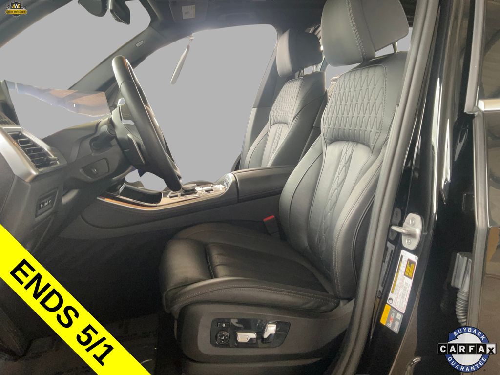 2025 BMW X5 50e - Photo 9
