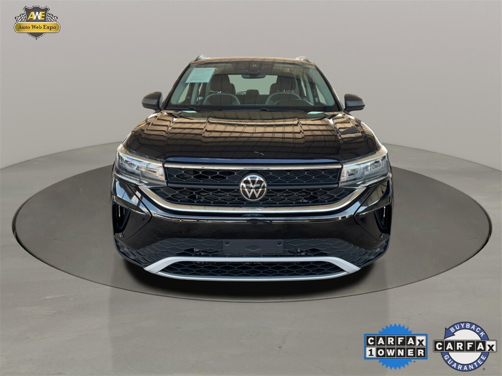 2024 Volkswagen Taos S photo 2