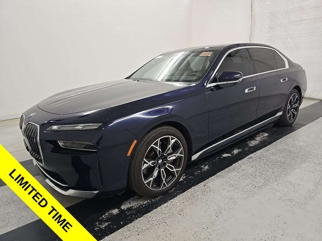 Used 2024 BMW i7 xDrive60 /REAR LOUNGE SEATS /PREMIUM SOUND /$148K Sedan