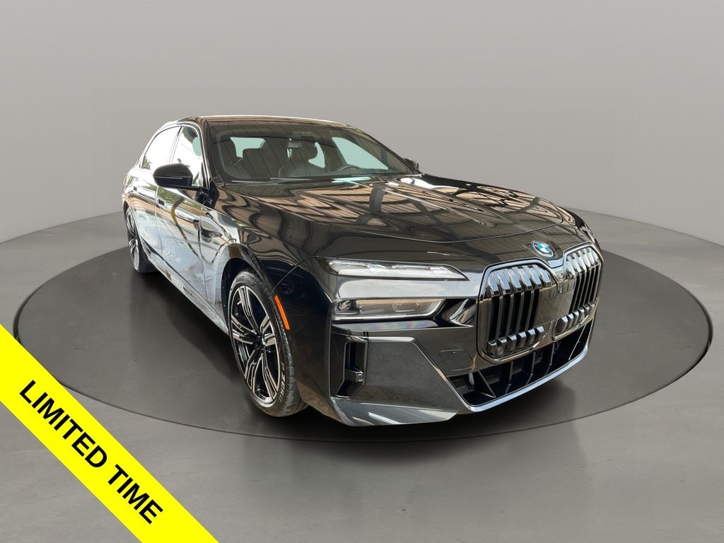 Used 2024 BMW i7 xDrive60 /M SPORT PRO /EXECUTIVE /PREMIUM PKG /$14 Sedan