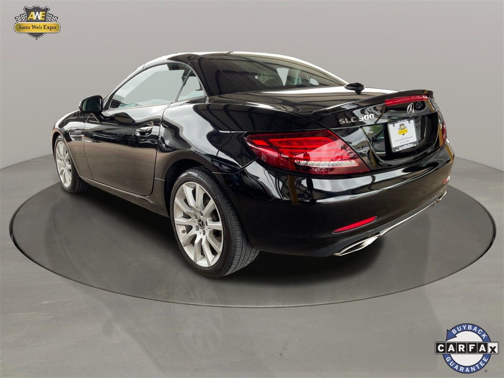 2017 Mercedes Benz SLC 300 photo 4