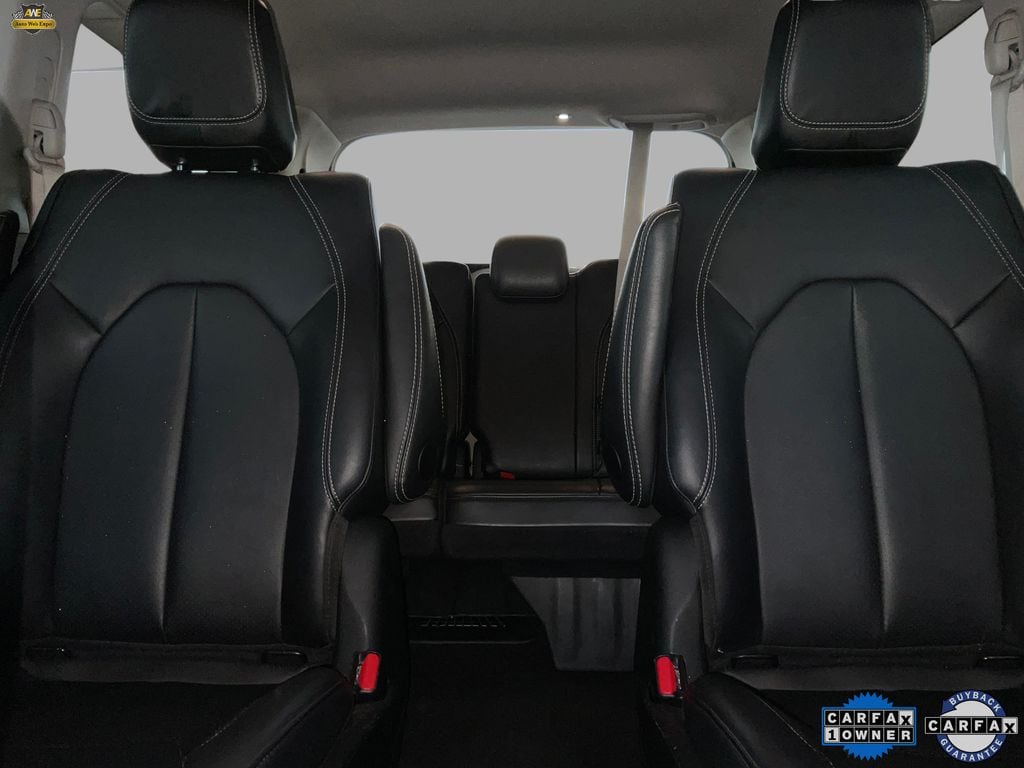 2024 Chrysler Pacifica PHEV Select - Photo 22