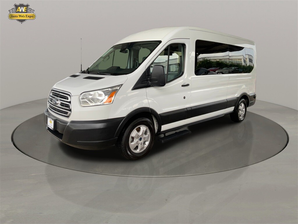2019 Ford Transit photo 3