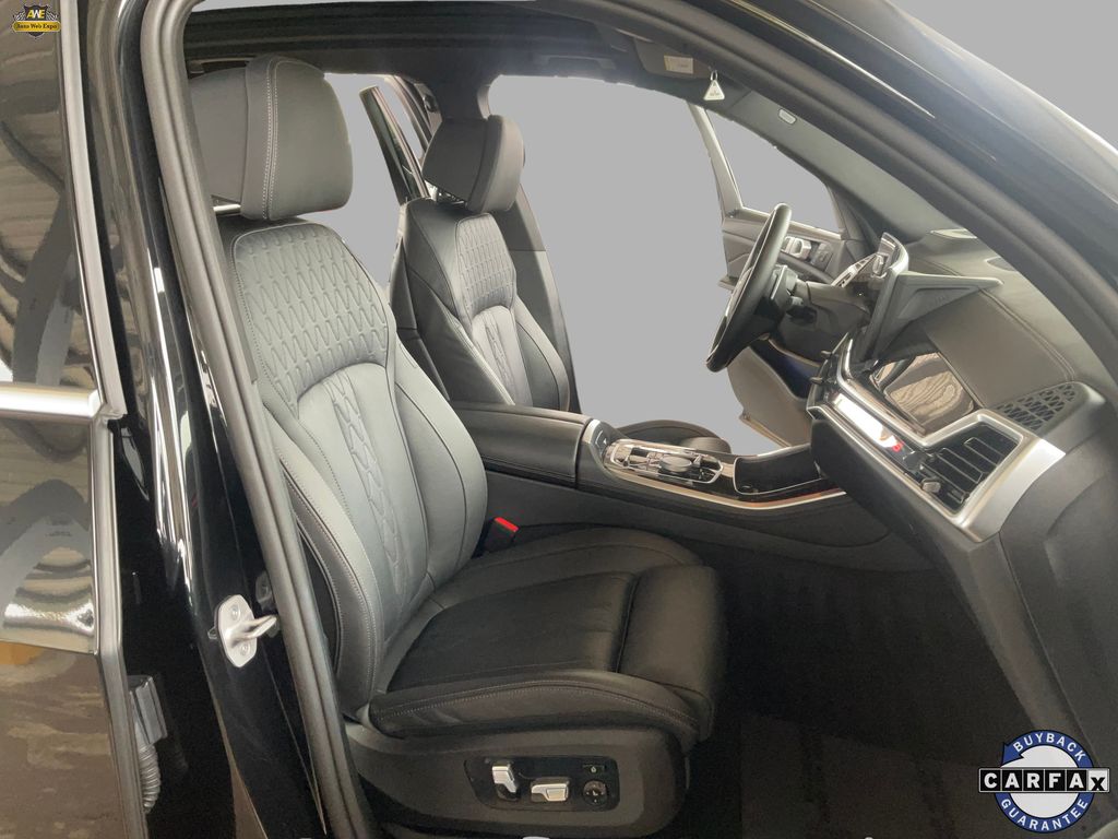 2025 BMW X5 50e - Photo 23