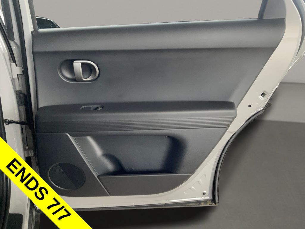 2026 Hyundai IONIQ 5 SE - Photo 16