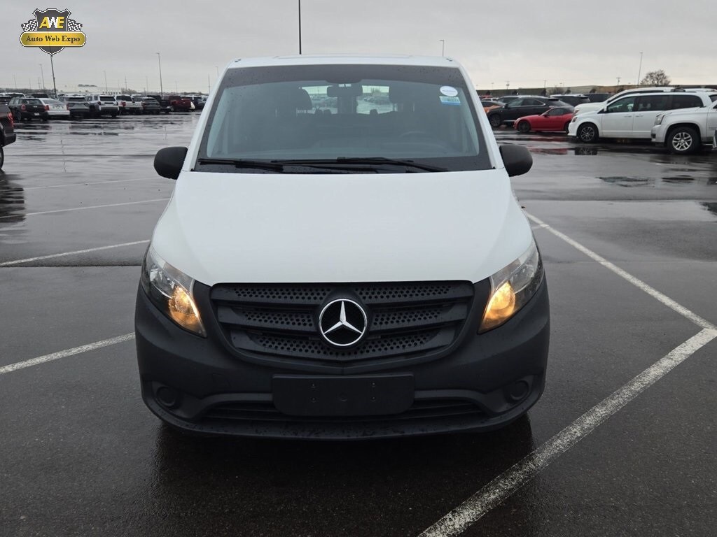 2019 Mercedes Benz Metris Cargo Van photo 2